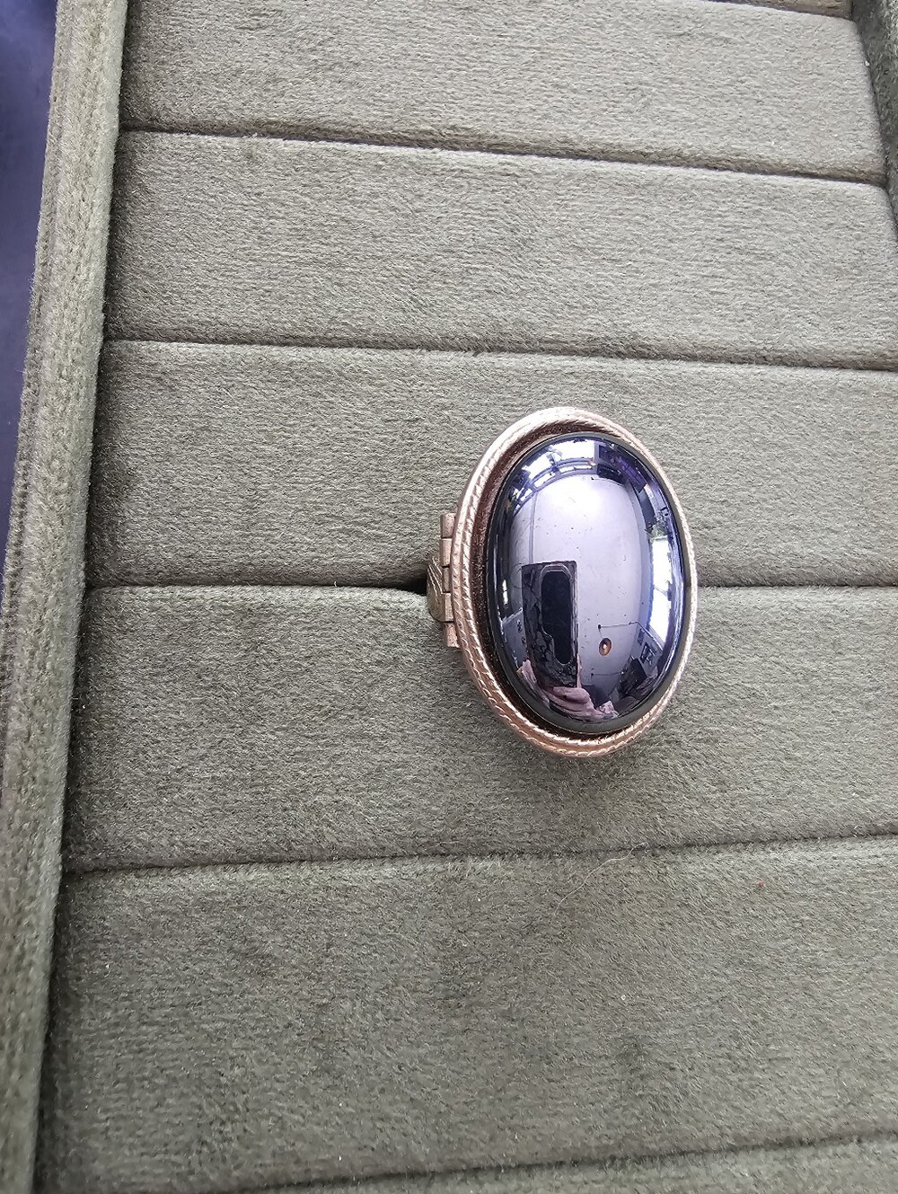 Vintage Avon Adjustable Ring
